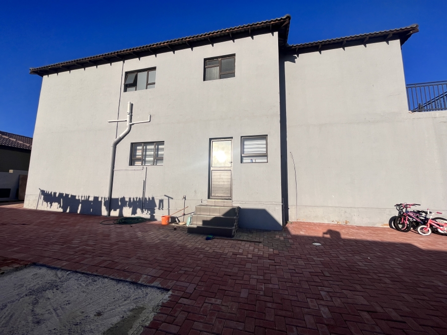 5 Bedroom Property for Sale in Wilkoppies North West